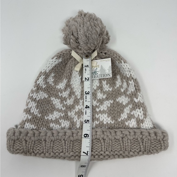 BARNES & NOBLE: Light Tan/White Knit Winter Collection Hat with Pom Pom - Picture 6 of 6